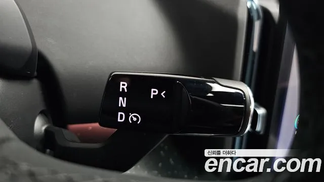 Volvo EX30 2025 thumb 8