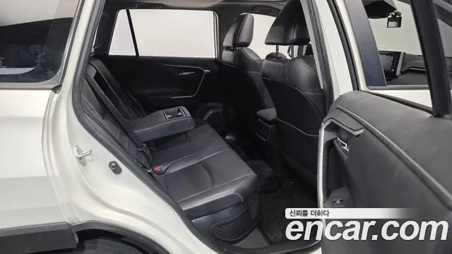 Toyota RAV4 2019 thumb 12
