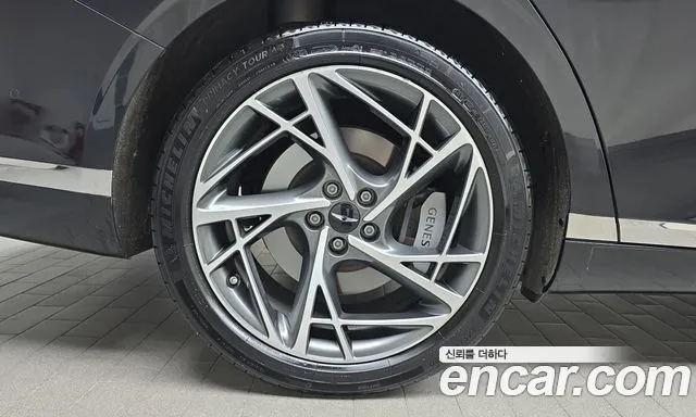 Genesis G90 2022 thumb 4