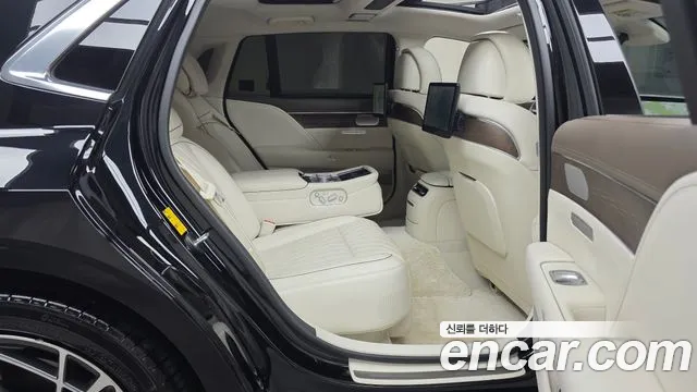 Genesis G90 2022 thumb 10
