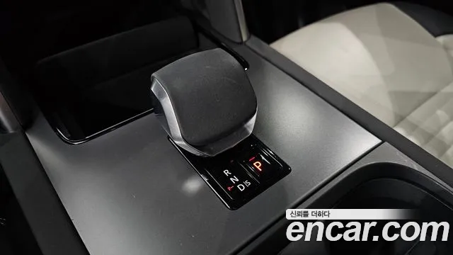 Land Rover Discovery Sport 2024 thumb 9