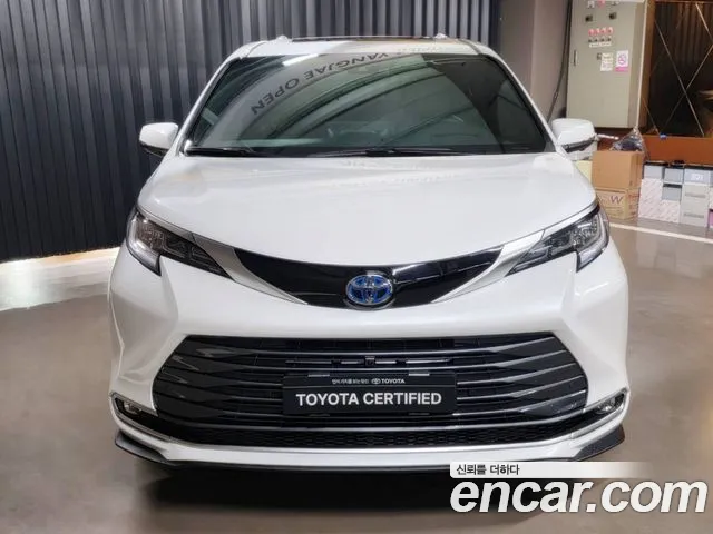 Toyota Sienna 2025 thumb 4