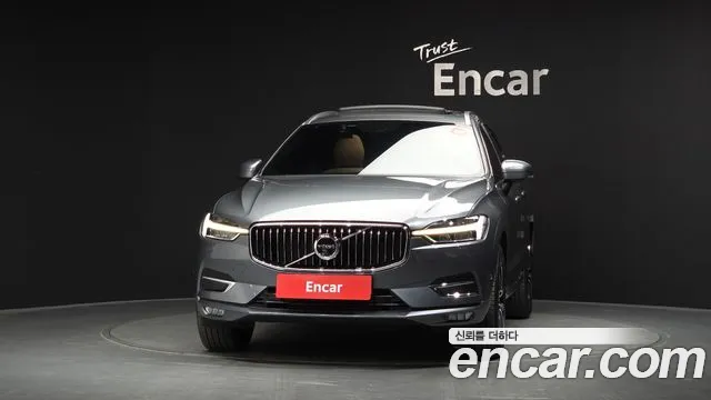 Volvo XC60 2020 thumb 3