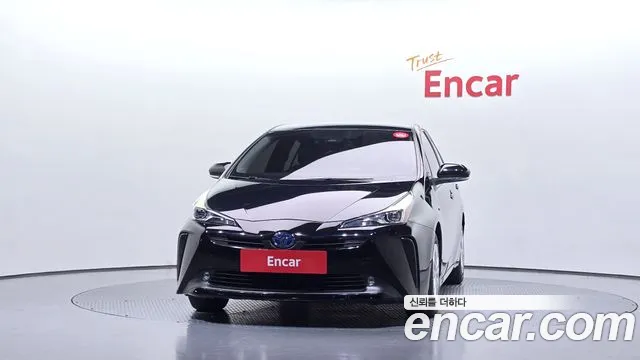 Toyota Prius 2021 thumb 3