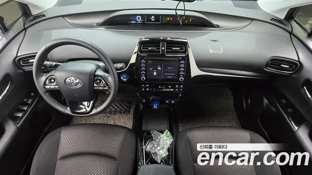 Toyota Prius 2021 thumb 7