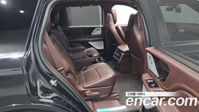 Lincoln Aviator 2021 thumb 11