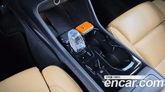Volvo XC40 2020 thumb 8