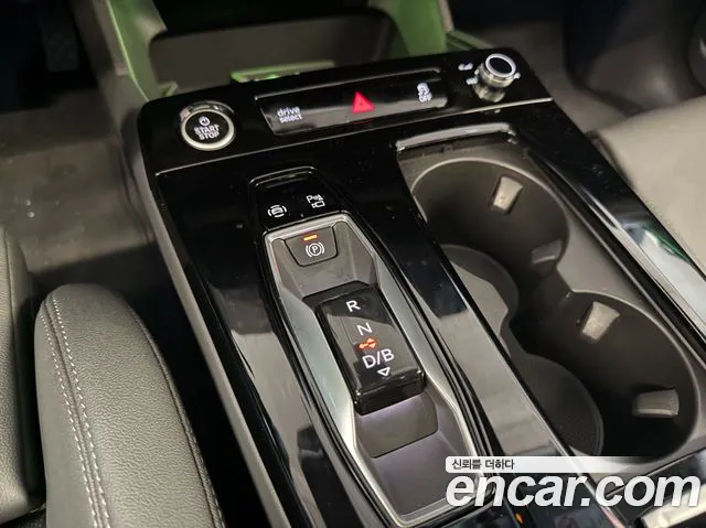 Audi Q6 e-tron 2026 thumb 9