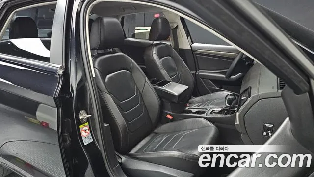 Volkswagen Jetta 2021 thumb 9
