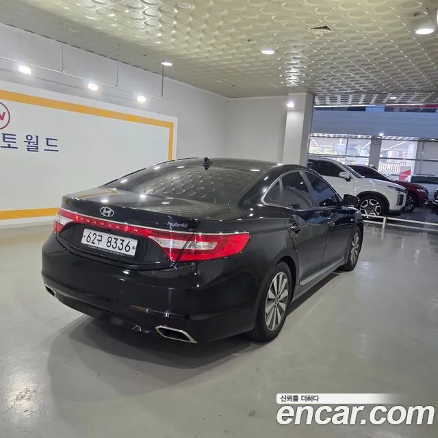 Hyundai Grandeur 2015 thumb 6
