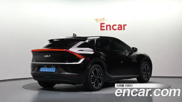 Kia EV6 2021 thumb 2