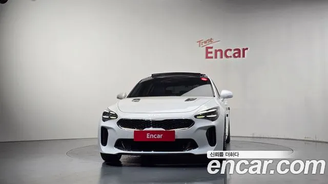 Kia Stinger 2022 thumb 3
