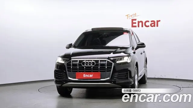 Audi Q7 2022 thumb 3