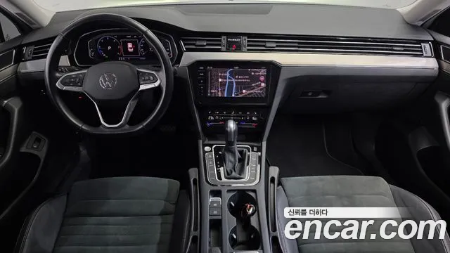 Volkswagen Passat (North America and China) 2022 thumb 7