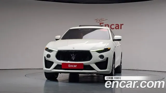 Maserati Levante 2020 thumb 2