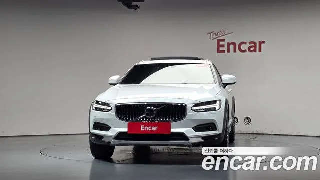 Volvo V90 2021 thumb 2