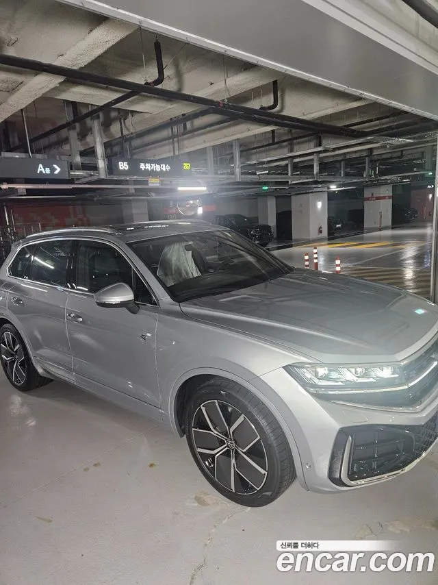 Volkswagen Touareg 2026 thumb 2