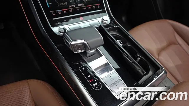 Audi Q7 2022 thumb 9