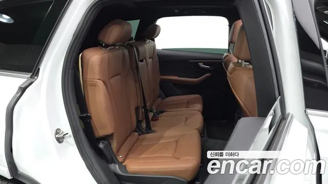 Audi Q7 2022 thumb 11