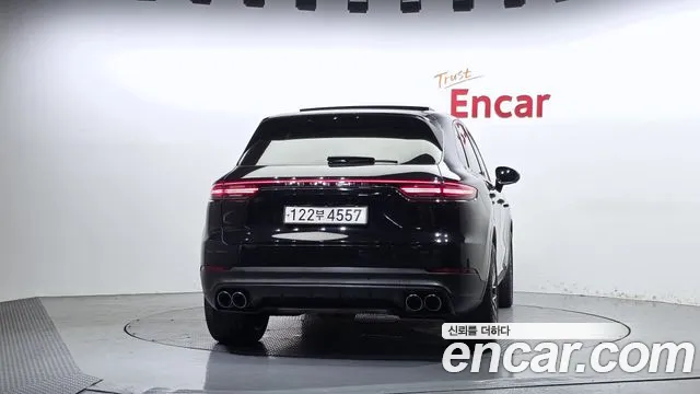Porsche Cayenne 2019 thumb 4