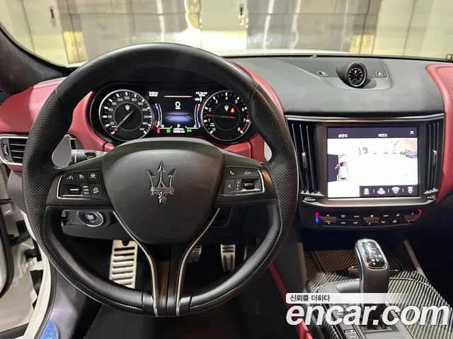 Maserati Levante 2023 thumb 7