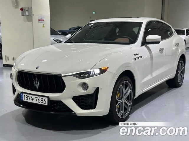 Maserati Levante 2023 thumb 12