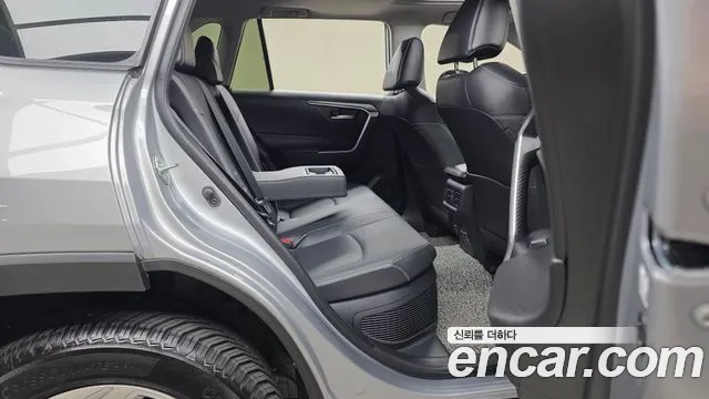 Toyota RAV4 2021 thumb 10