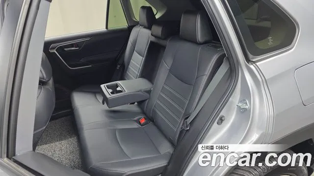 Toyota RAV4 2021 thumb 11