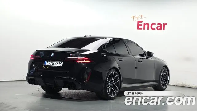 BMW M5 2026 thumb 2