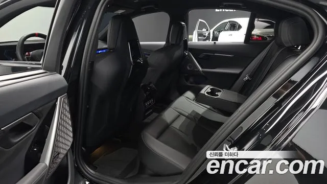 BMW M5 2026 thumb 11