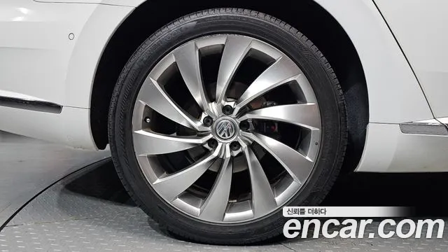 Volkswagen Arteon 2019 thumb 5
