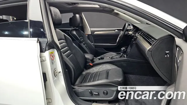 Volkswagen Arteon 2019 thumb 11