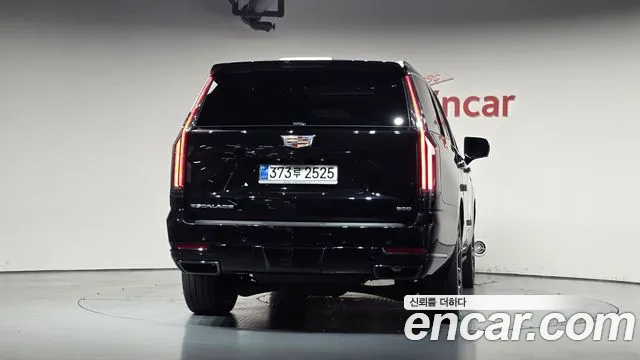 Cadillac Escalade 2025 thumb 3