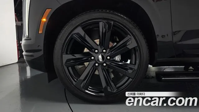 Cadillac Escalade 2025 thumb 4