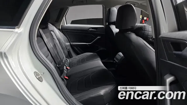 Volkswagen Jetta 2021 thumb 10