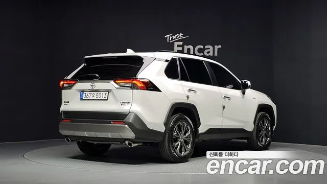 Toyota RAV4 2025 thumb 2