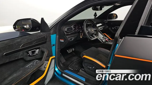 Lamborghini Urus 2024 thumb 10
