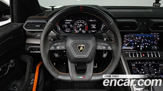 Lamborghini Urus 2024 thumb 12