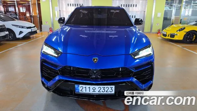 Lamborghini Urus 2022 thumb 3