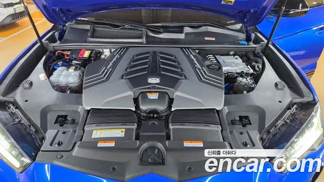 Lamborghini Urus 2022 thumb 6