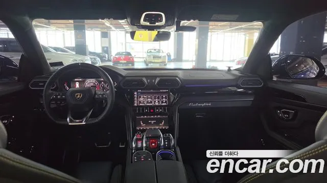 Lamborghini Urus 2022 thumb 7