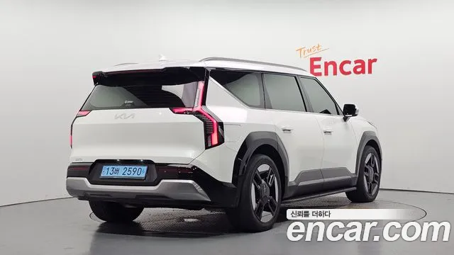 Kia EV9 2023 thumb 2