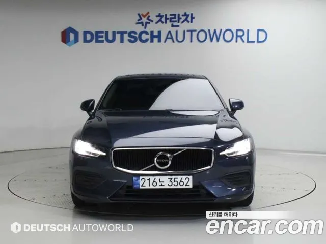 Volvo S60 2022 thumb 3