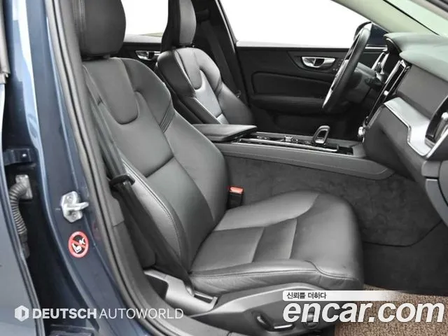 Volvo S60 2022 thumb 10