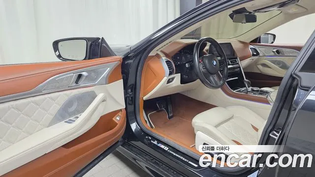 BMW M8 2021 thumb 9