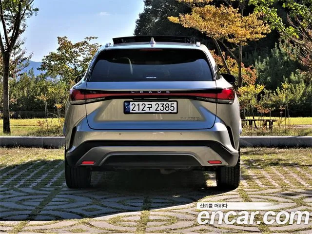 Lexus RX 2024 thumb 4