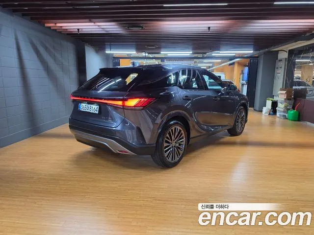Lexus RX 2025 thumb 2