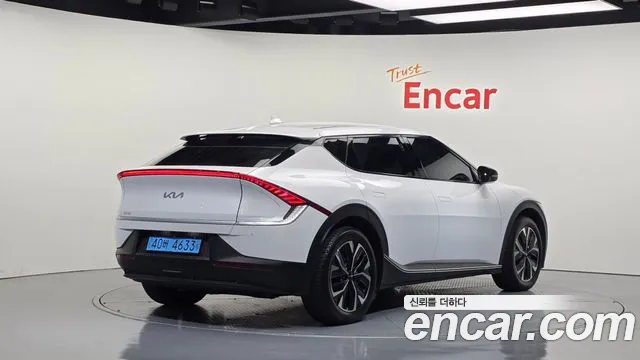 Kia EV6 2022 thumb 2