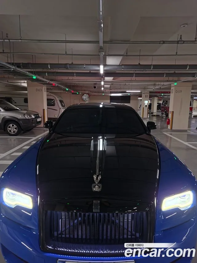 Rolls-Royce Ghost 2019 thumb 3