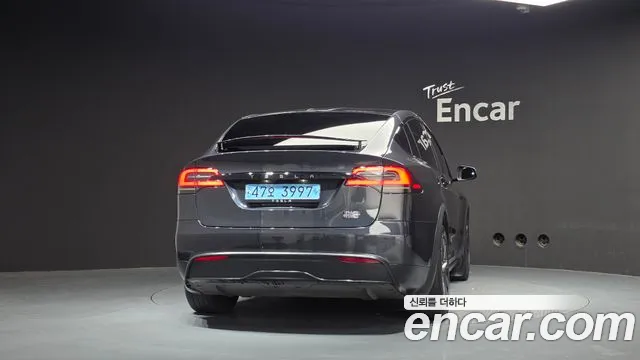 Tesla Model X 2024 thumb 4